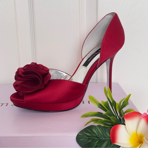 NINA ~ Red Satin 5” Heel w/Flower Accent and Silver Footbed/Sole size 8 - Picture 5 of 10